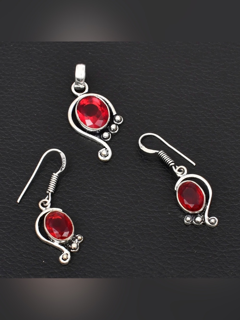 Garnet Gemstone Ethnic Handmade Pendant Necklace & Earring Set